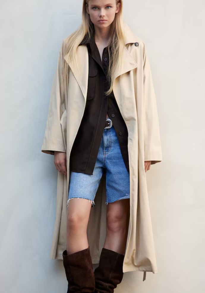 Oversized keprová košile, H&M, 599 Kč
Oversized keprová košile, H&M, 599 Kč