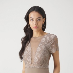 Krajkové body, Pieces, 598 Kč
