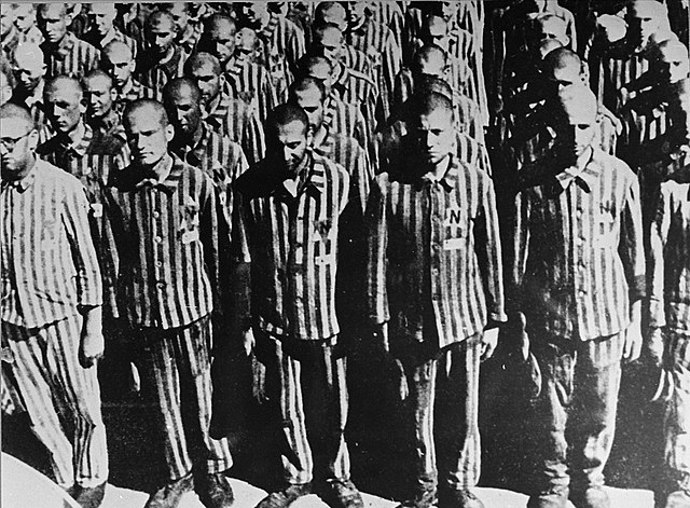 Hrůzy holocaustu v koncentračních táborech
Hrůzy holocaustu v koncentračních táborech