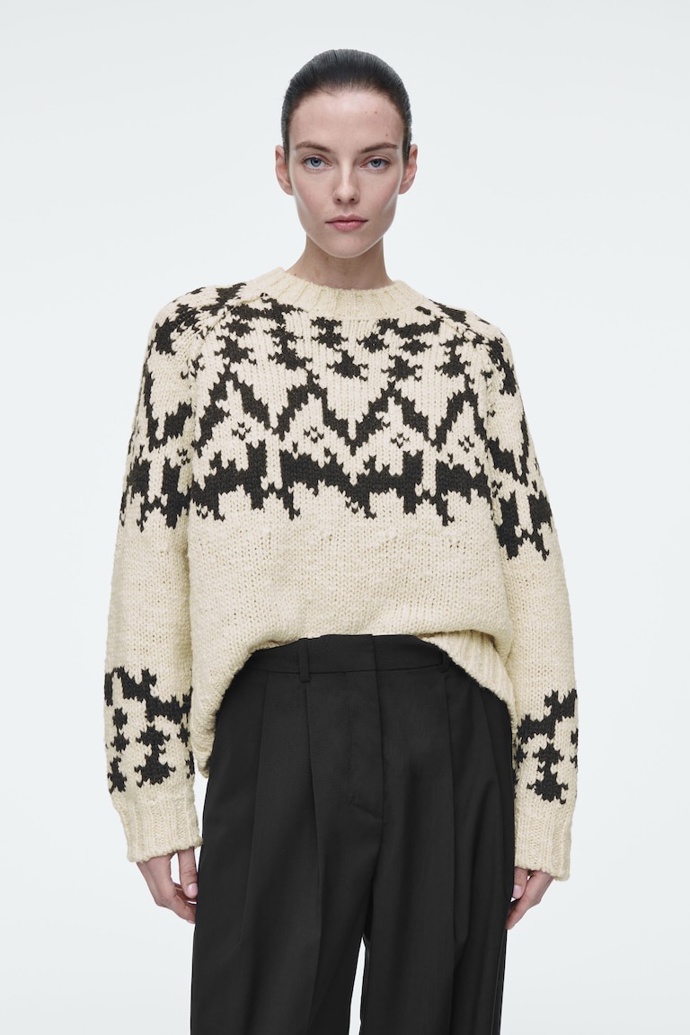 Cos, 125 eur
Cos, 125 eur