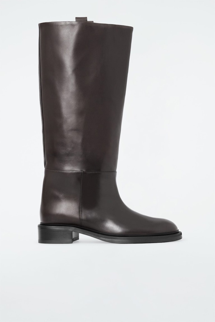 Cos, 290 eur
Cos, 290 eur