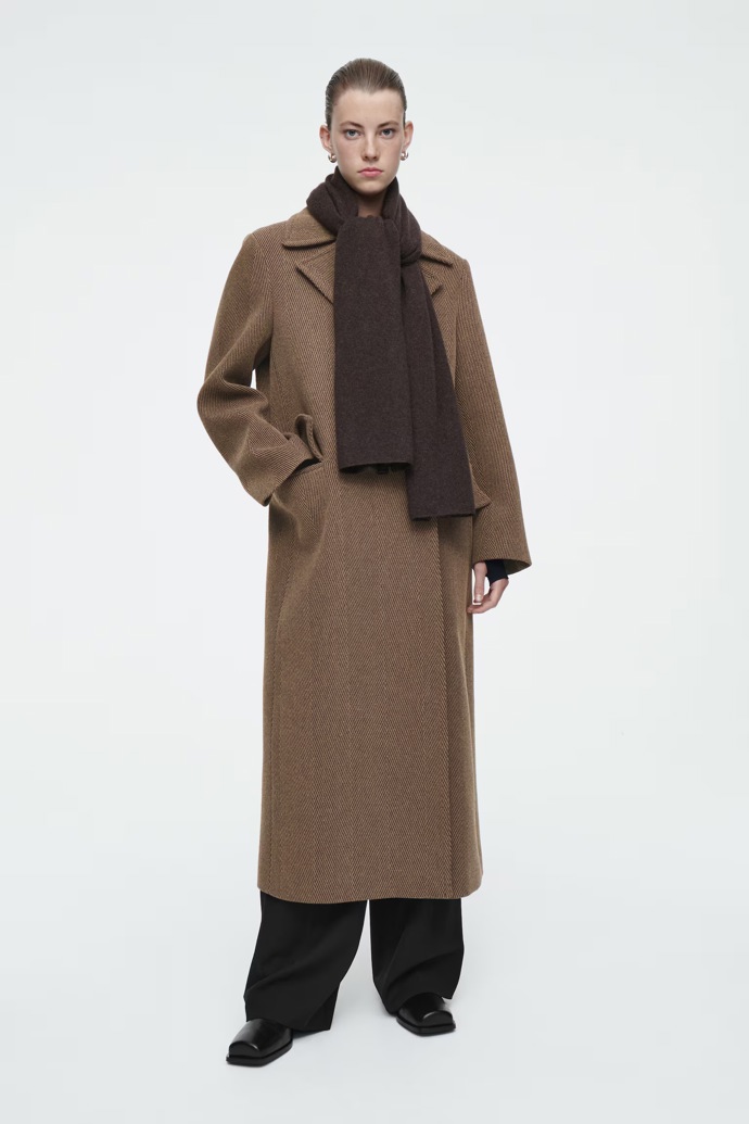 Kašmírová šála, Cos, 99 EUR
Kašmírová šála, Cos, 99 EUR
