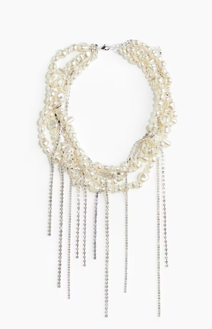 Robustní náhrdelník s třásněmi, H&M, 719 Kč
