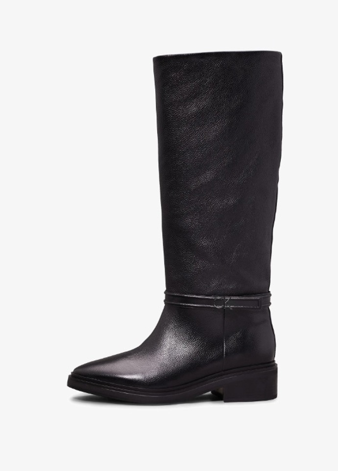 Kozačky pro široká lýtka, Calvin Klein, 5 177 Kč
