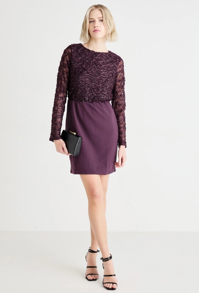 Koktejlové šaty, Vero Moda, 960 Kč
