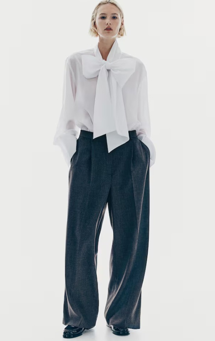 Rovné elegantní kalhoty, H&M, 839 Kč
