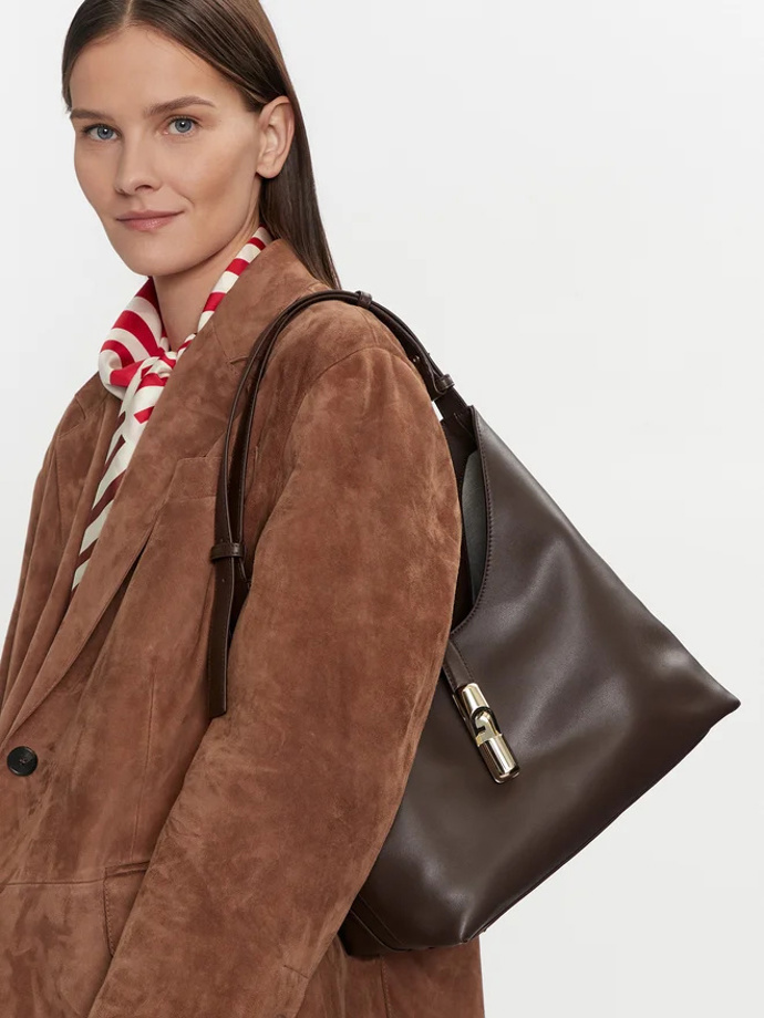 Furla, 6999 Kč
Furla, 6999 Kč