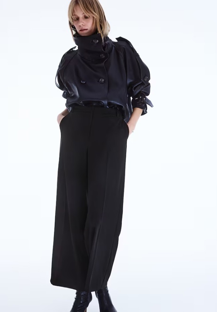 Široké elegantní kalhoty, H&M, 599 Kč
