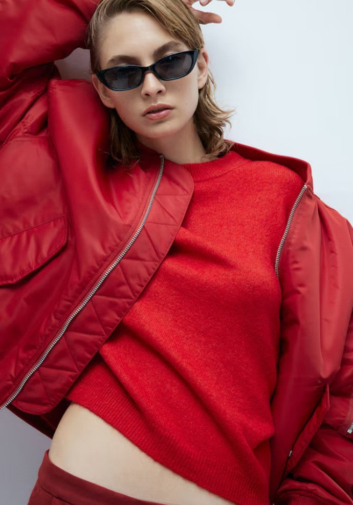 Pletený svetr, H&M, 479 Kč
