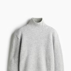 Vlněný rolák, H&M, 839 Kč
