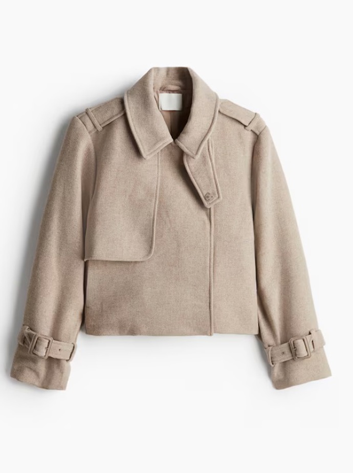   Bunda ve stylu trenčkotu, H&M, 1 199 Kč

