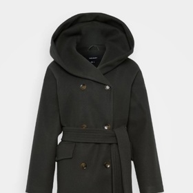 Kabát s oversized kapucí, Vero Moda, 1 920 Kč
