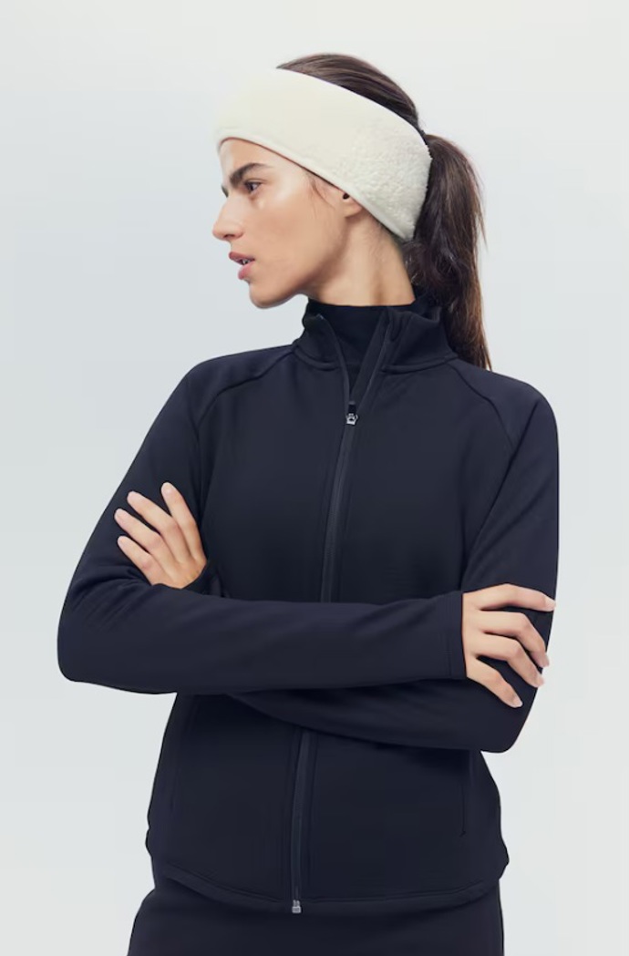 Hřejivá sportovní bunda, H&M, 1 069 Kč
