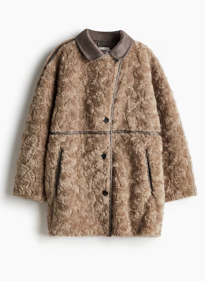 Huňatý kabát, H&M, 1 459 Kč
Huňatý kabát, H&M, 1 459 Kč