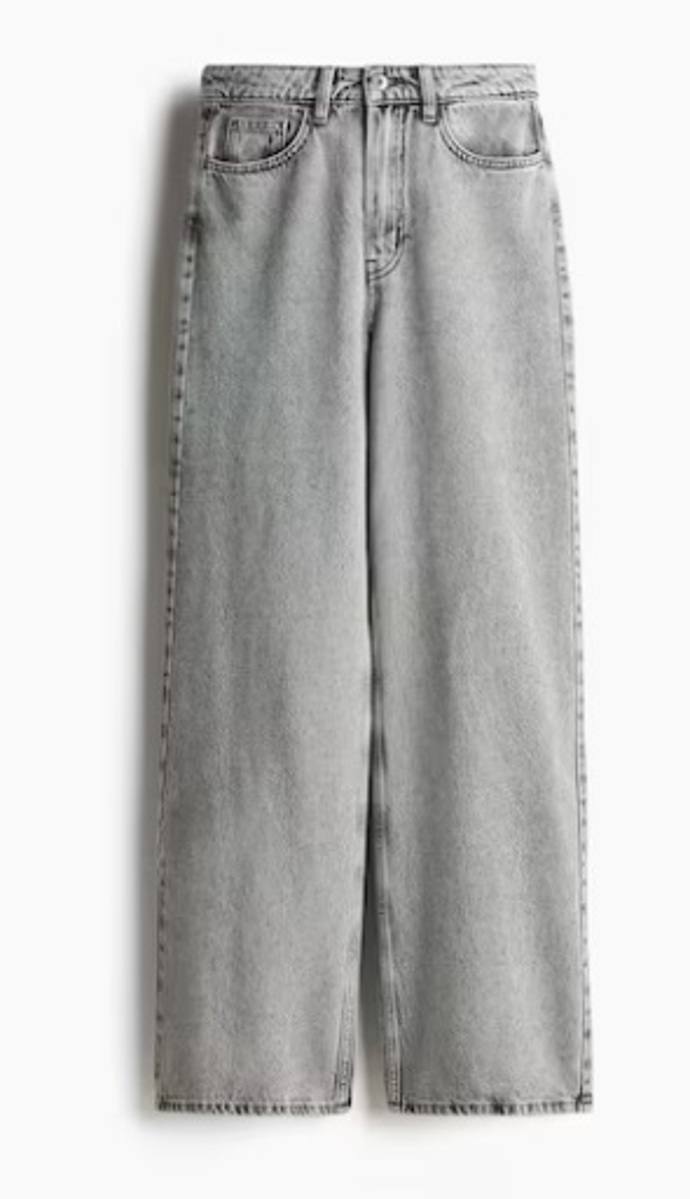 Šedé džíny, H&M, 599 Kč
