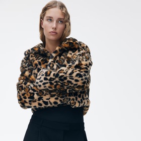 Kožich, H&M, 959 Kč
