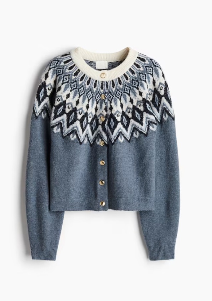 Propínací svetr s norským vzorem, H&M, 576 Kč

