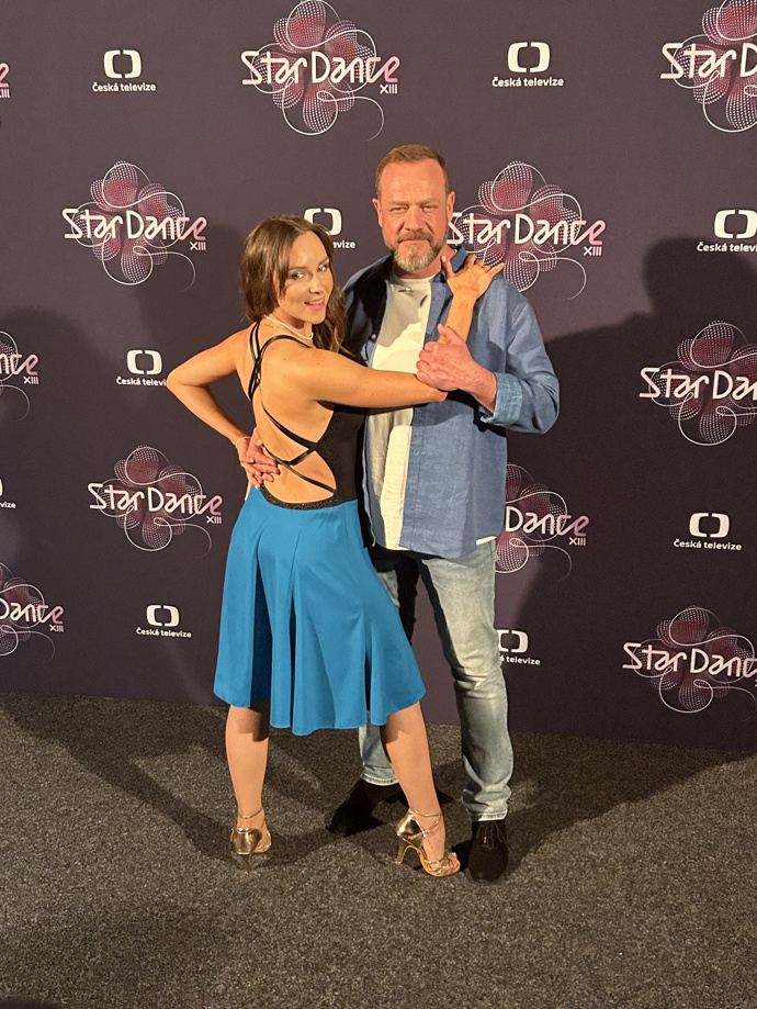 Filip Blažek a Adriana Mašková zatančili rumbu na píseň Seasons of Love z muzikálu Rent
Filip Blažek a Adriana Mašková zatančili rumbu na píseň Seasons of Love z muzikálu Rent