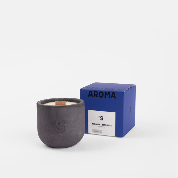 Svíčka Candle Midnight Message "00:30 ARE YOU ASLEEP?, Sisters Aroma, 700 Kč
Svíčka Candle Midnight Message "00:30 ARE YOU ASLEEP?, Sisters Aroma, 700 Kč