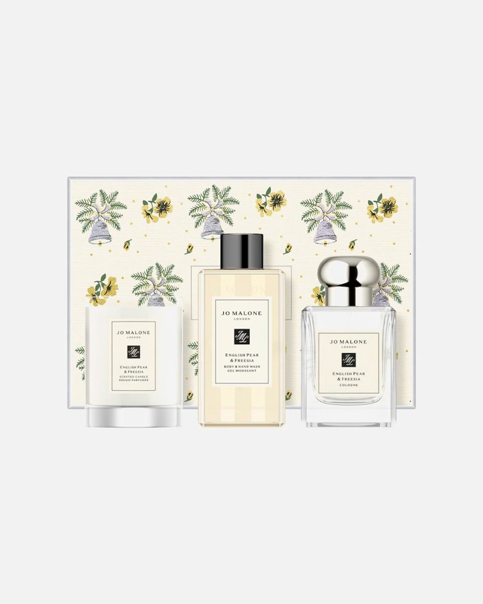 Dárkový balíček, Jo Malone, 4300 Kč
Dárkový balíček, Jo Malone, 4300 Kč