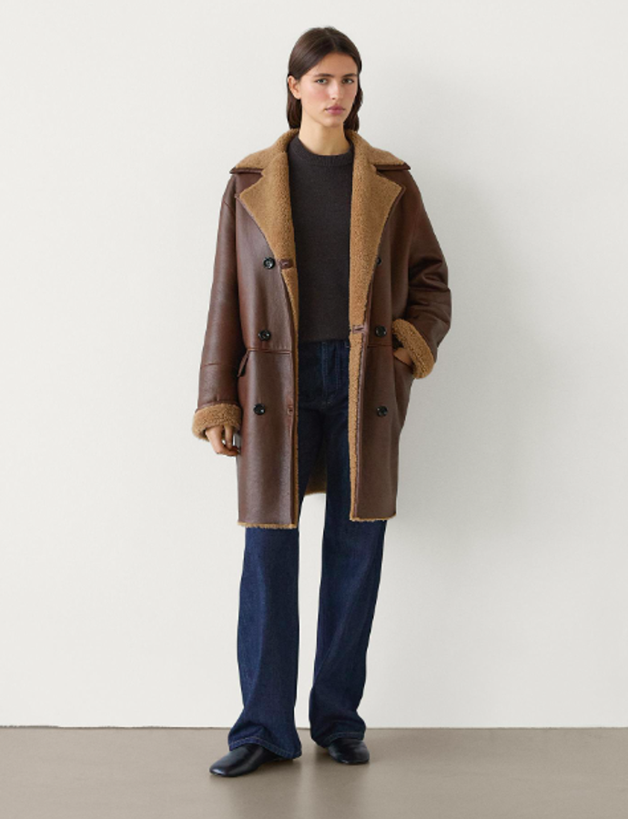 Kabát s beránkem, Massimo Dutti, 27 999 Kč
Kabát s beránkem, Massimo Dutti, 27 999 Kč
