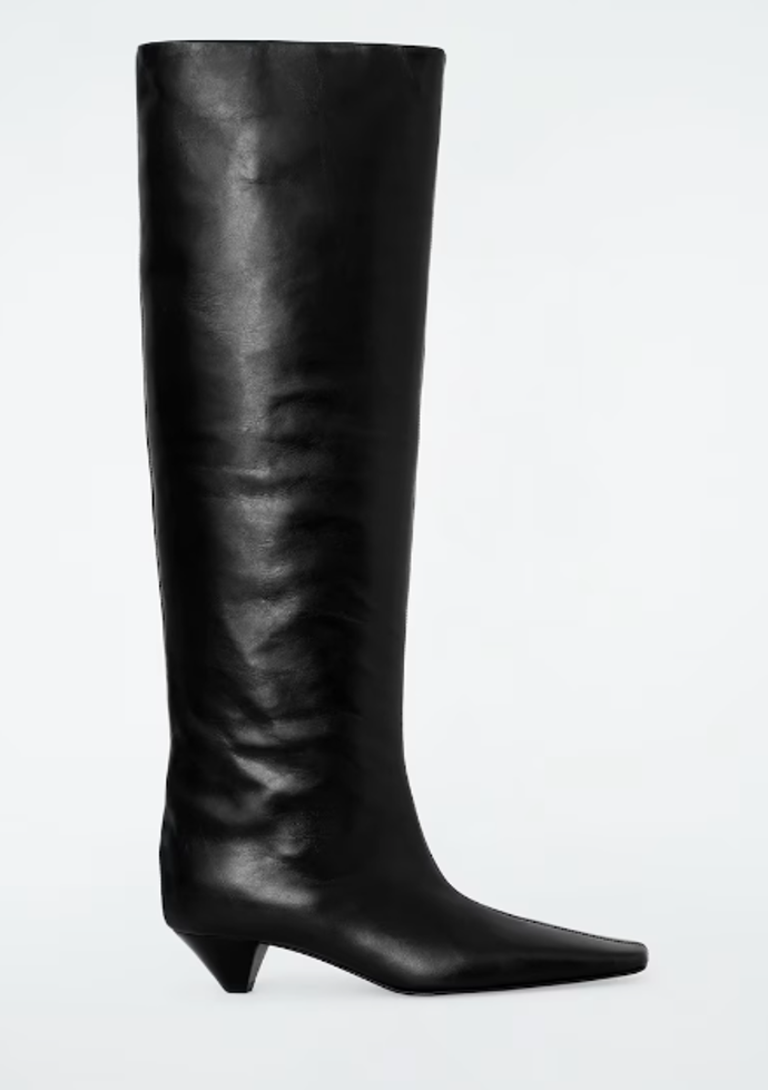 Kozačky, COS, 290 eur
Kozačky, COS, 290 eur