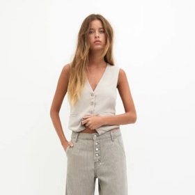 Šedé džíny, PULL&BEAR, 849 Kč
