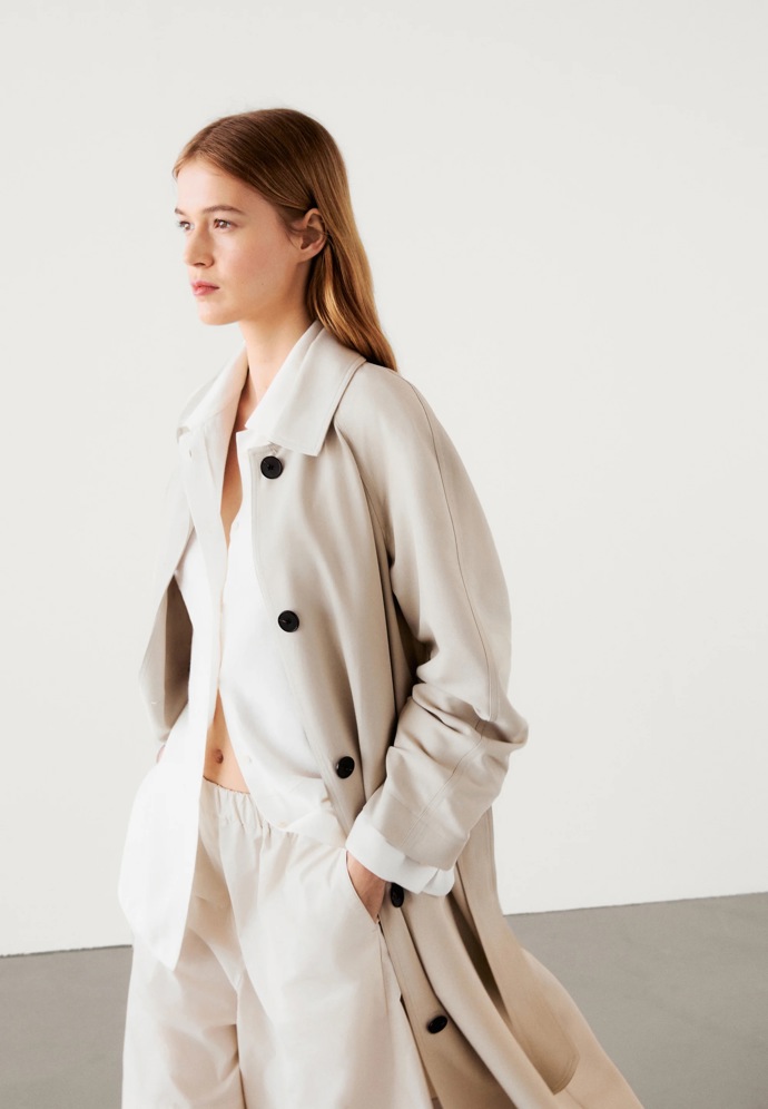 Trenčkot, Massimo Dutti, 5999 Kč
