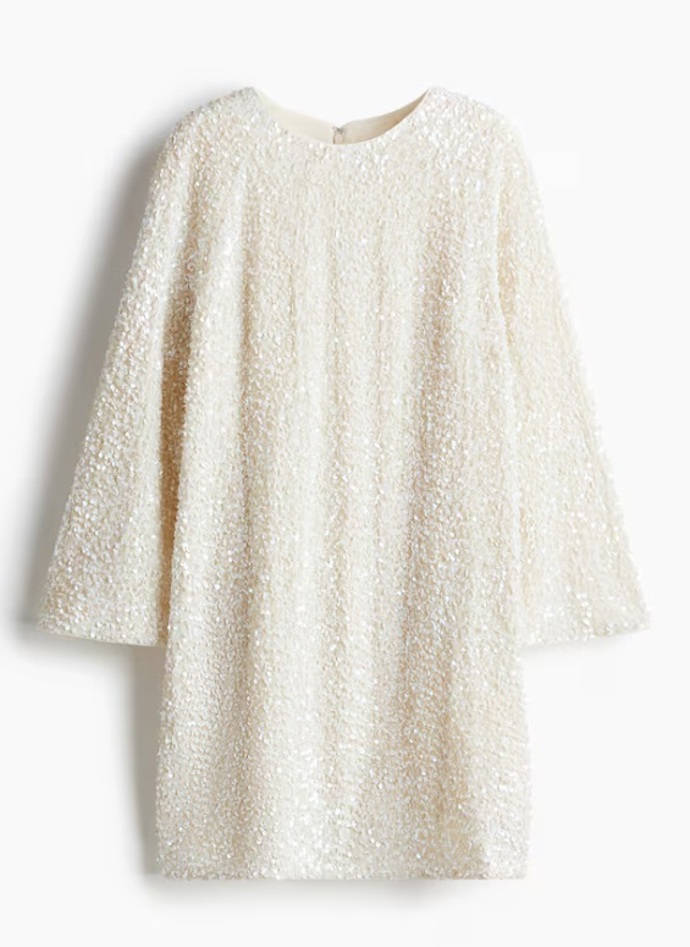 Áčkové šaty s flitry, H&M, 959 Kč
