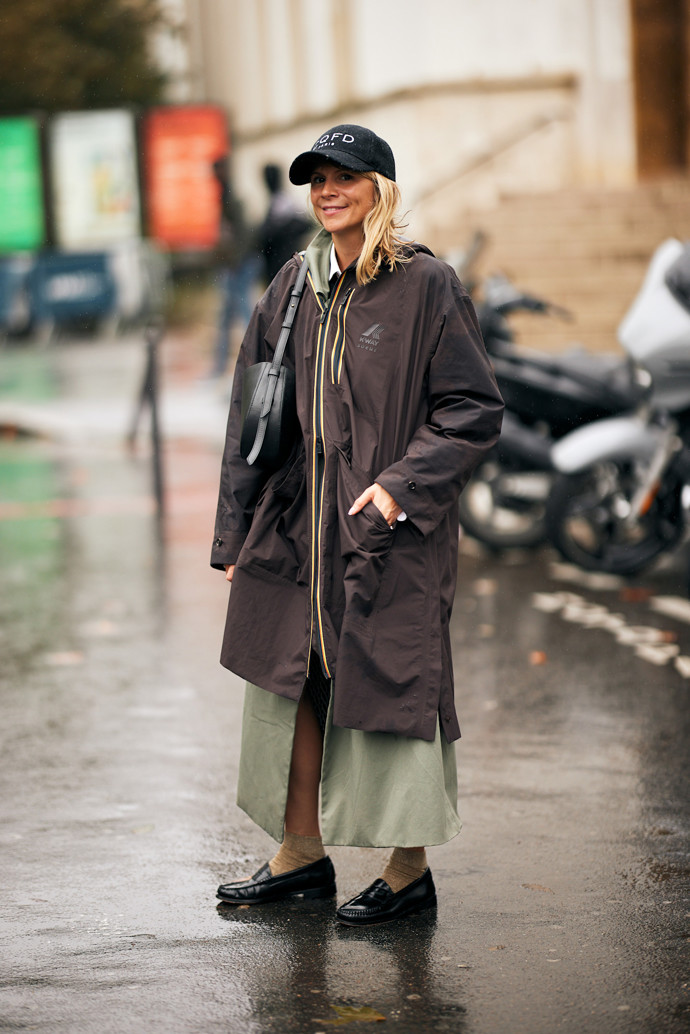Také klasická kšiltovka může doplnit váš outfit.
Také klasická kšiltovka může doplnit váš outfit.