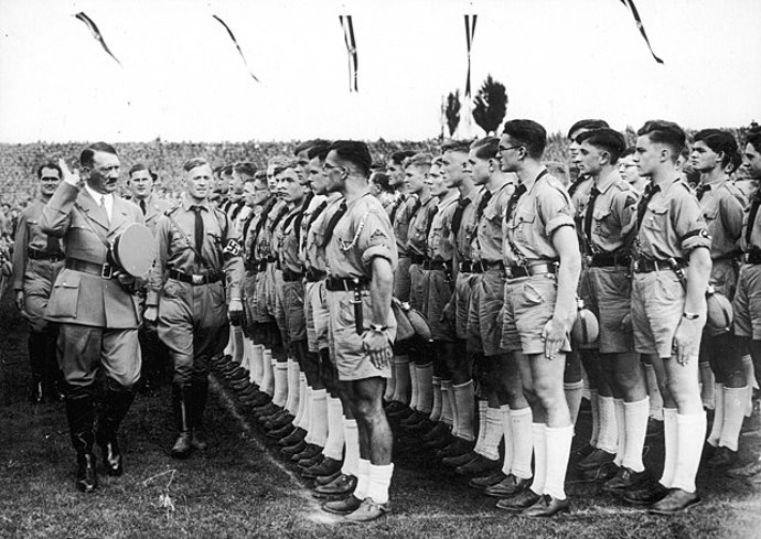 Organizace Hitlerjugend vychovávala mladé nacisty

