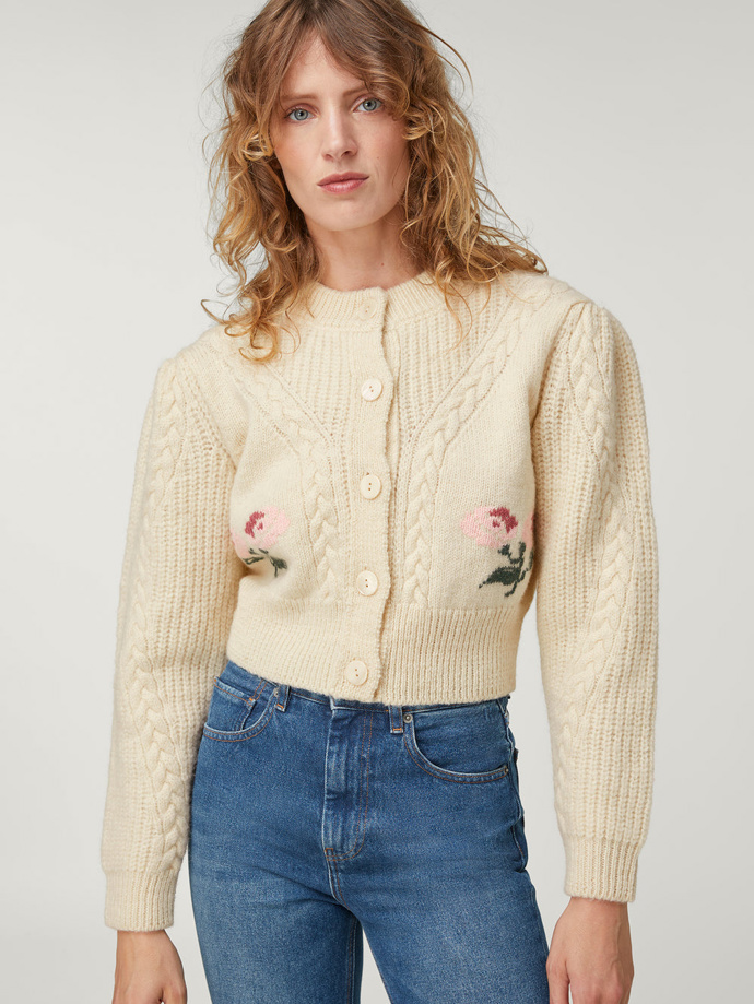 Rouje, 220 eur
Rouje, 220 eur