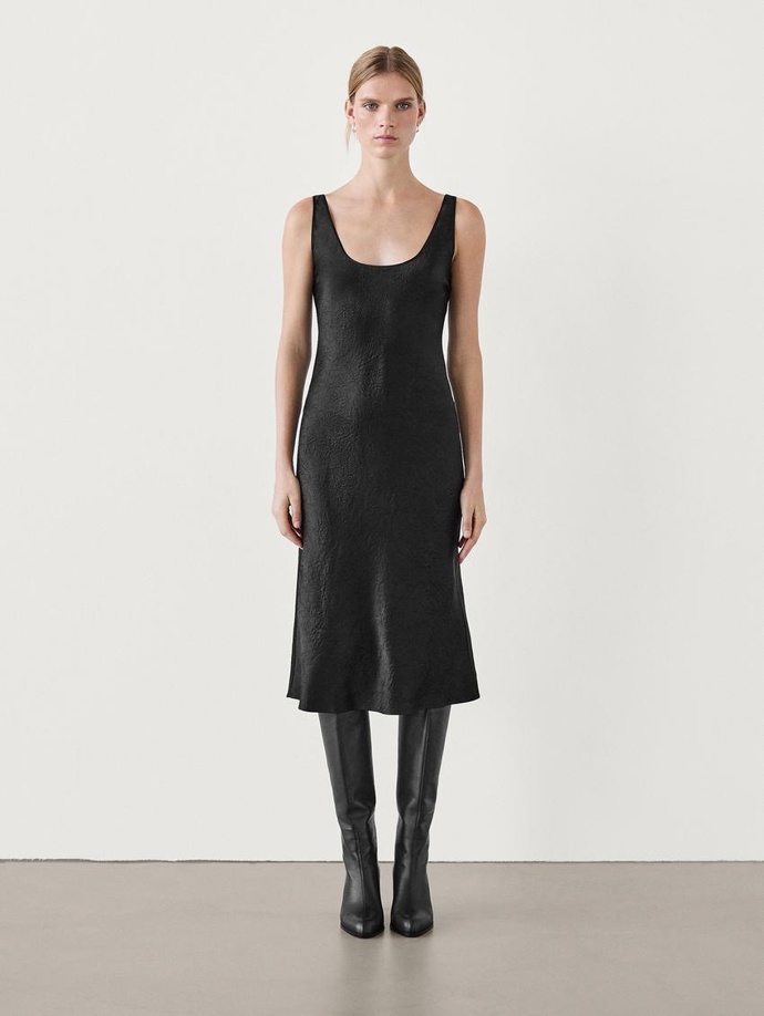 Šaty, Massimo Dutti, 2499 Kč
Šaty, Massimo Dutti, 2499 Kč