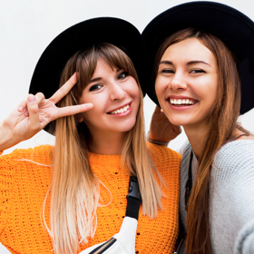 Ale jak týdny plynuly a naše společná setkání pokračovala, nemohla jsem ignorovat, jak mě k Alexovi něco přitahuje. 
