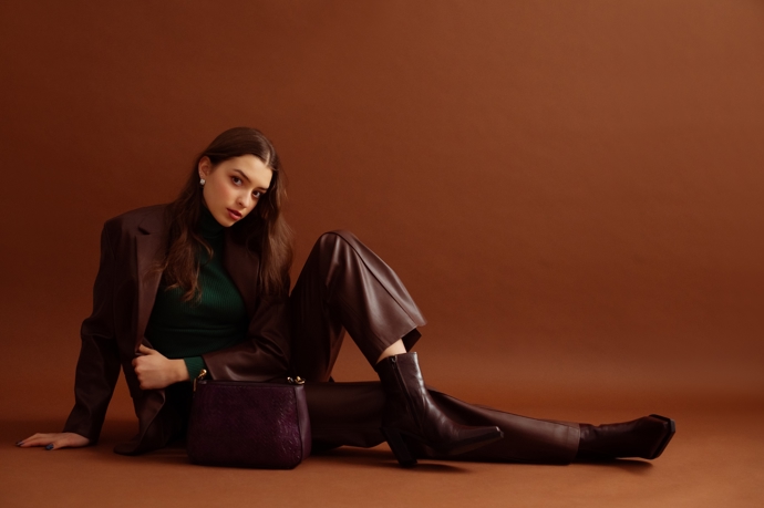 Kovbojské boty se nehodí jen na práci. K dostání je řada elegantních modelů.
