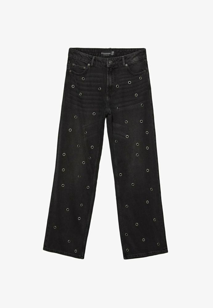 Stradivarius, 1199 Kč, zalando.cz
Stradivarius, 1199 Kč, zalando.cz