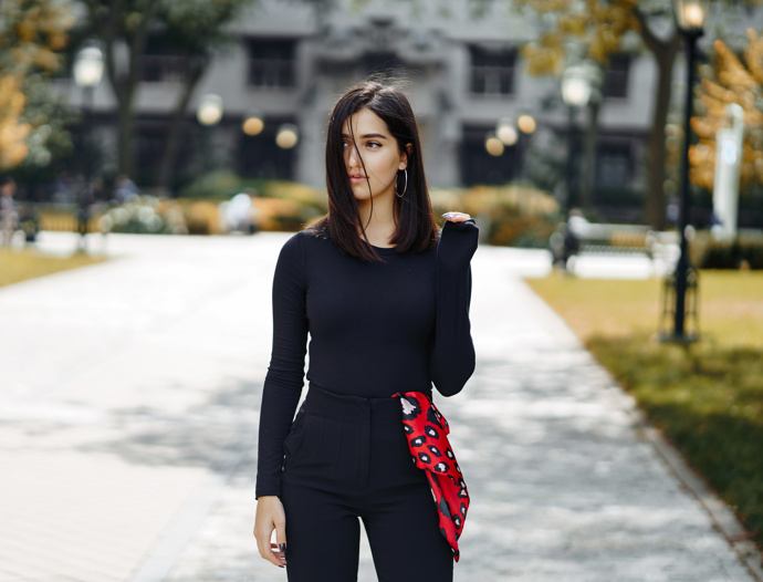 Šály jsou mnohem víc než jen doplněk do chladného počasí! Považujte je za univerzální módní doplněk, který dokáže váš outfit okamžitě posunout na vyšší úroveň.
