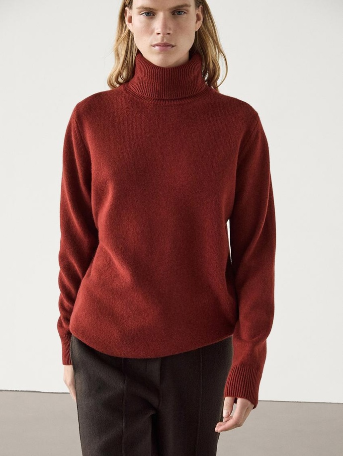 Svetr, Massimo Dutti, 2399 Kč
Svetr, Massimo Dutti, 2399 Kč