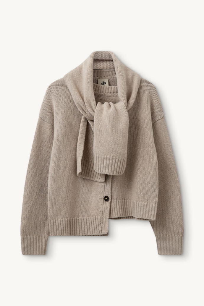 The Garment, 395 eur
