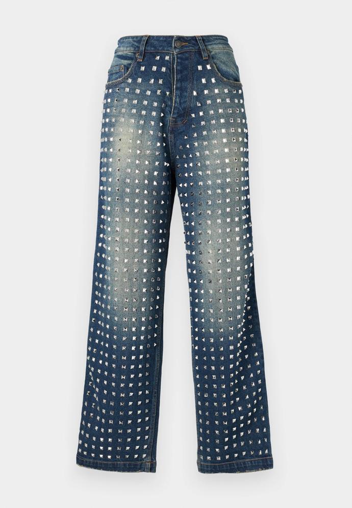 The Kooples, 11 880 Kč, zalando.cz
The Kooples, 11 880 Kč, zalando.cz