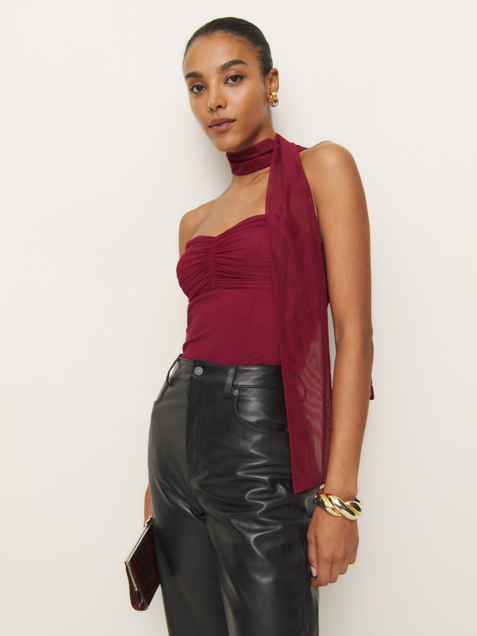 Top, Reformation, 3300 Kč
