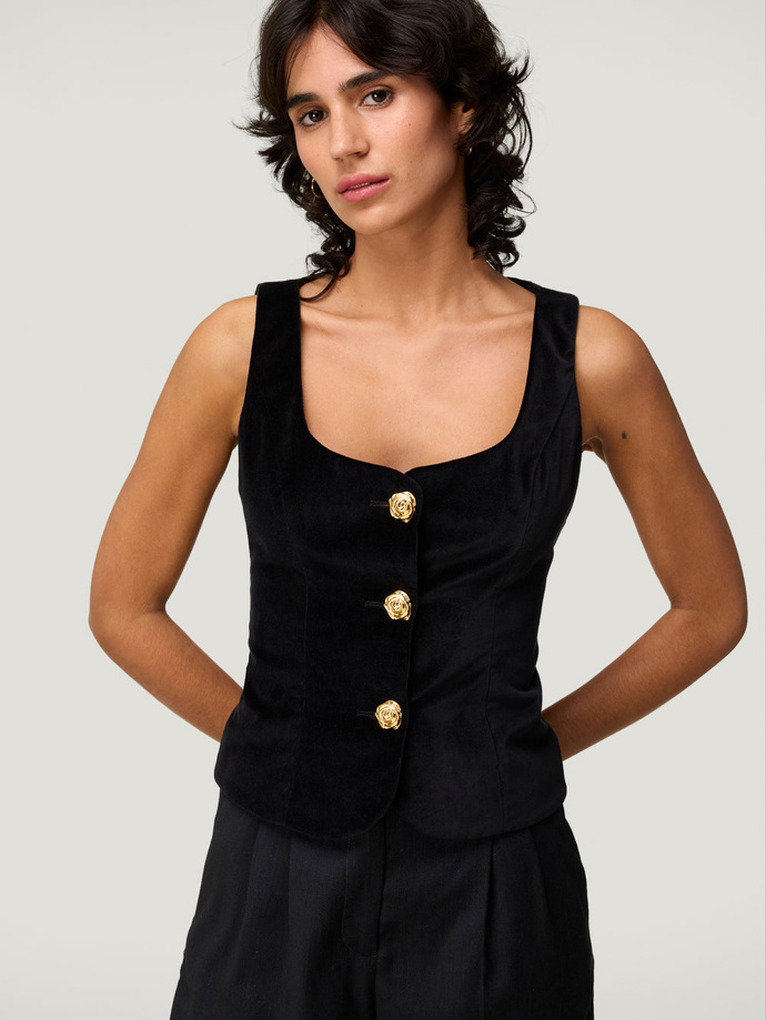 Top, Rouje, 160 eur
Top, Rouje, 160 eur