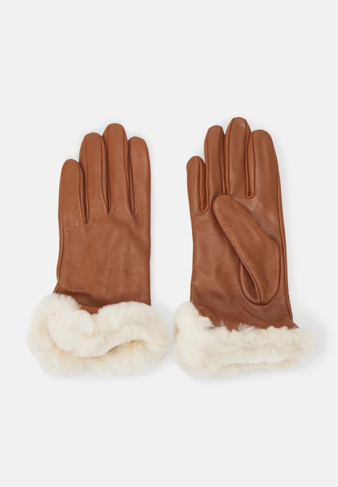 Rukavice, UGG, 3190 Kč
Rukavice, UGG, 3190 Kč