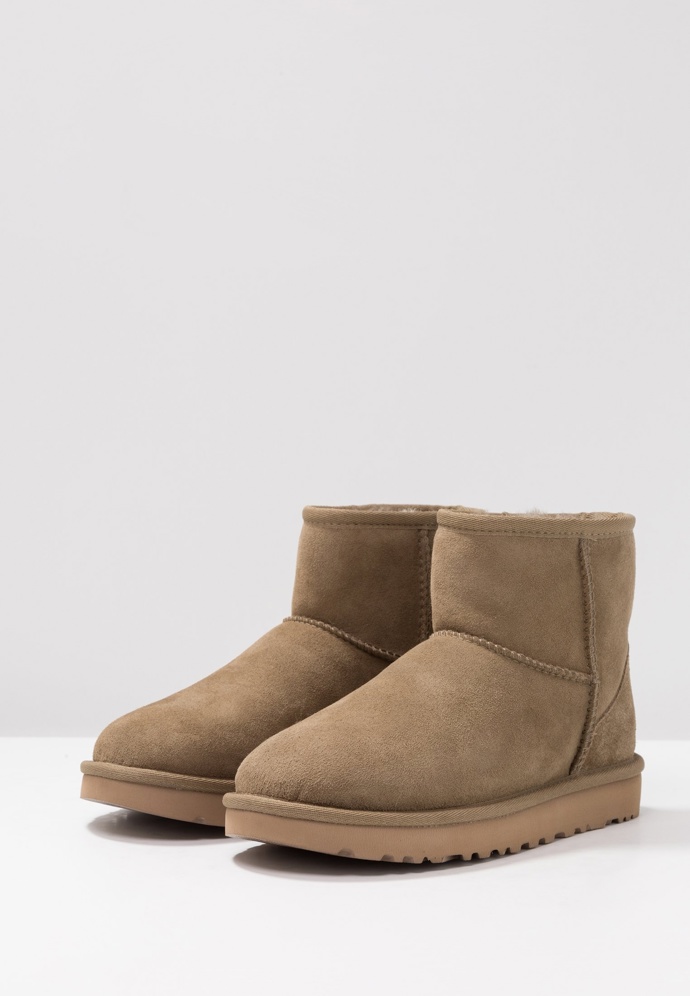 Ugg, 4590 Kč
Ugg, 4590 Kč