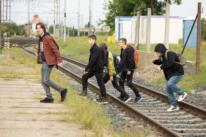 Nekonečný seriál Ulice sleduje dramatické osudy několika rodin žijících v sousedství

