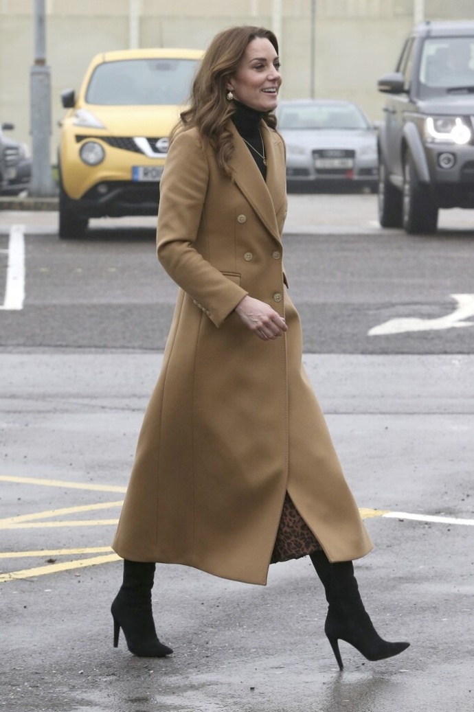 Kate Middleton v kabátu
Kate Middleton v kabátu