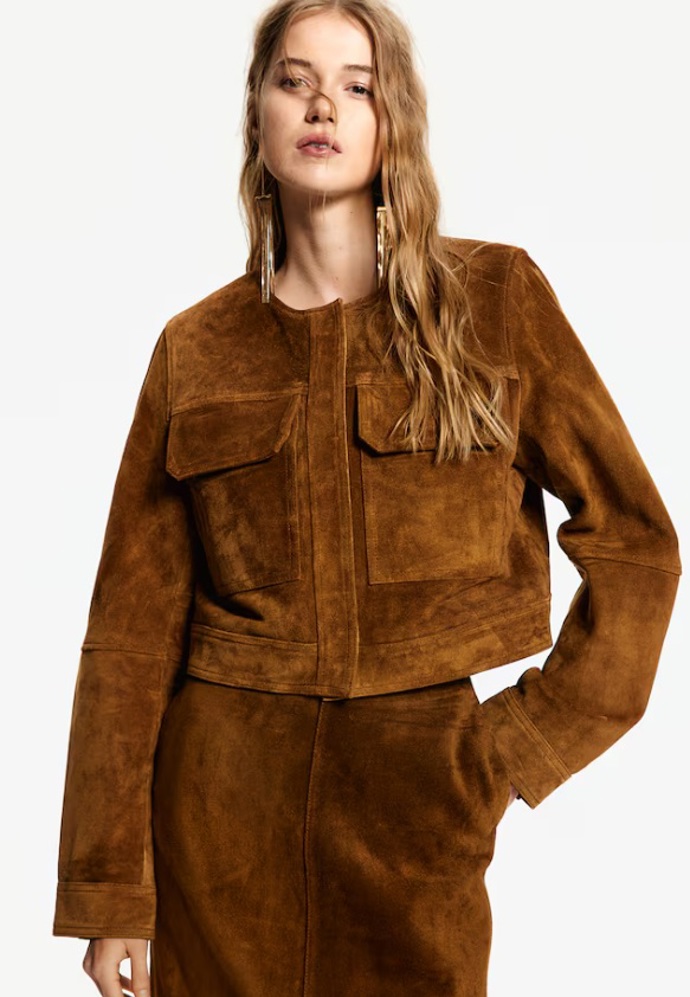 Semišová bunda, H&M, 6 799 Kč
