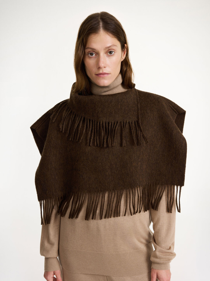Vlněná pelerína, By Malene Birger, 140 eur
Vlněná pelerína, By Malene Birger, 140 eur