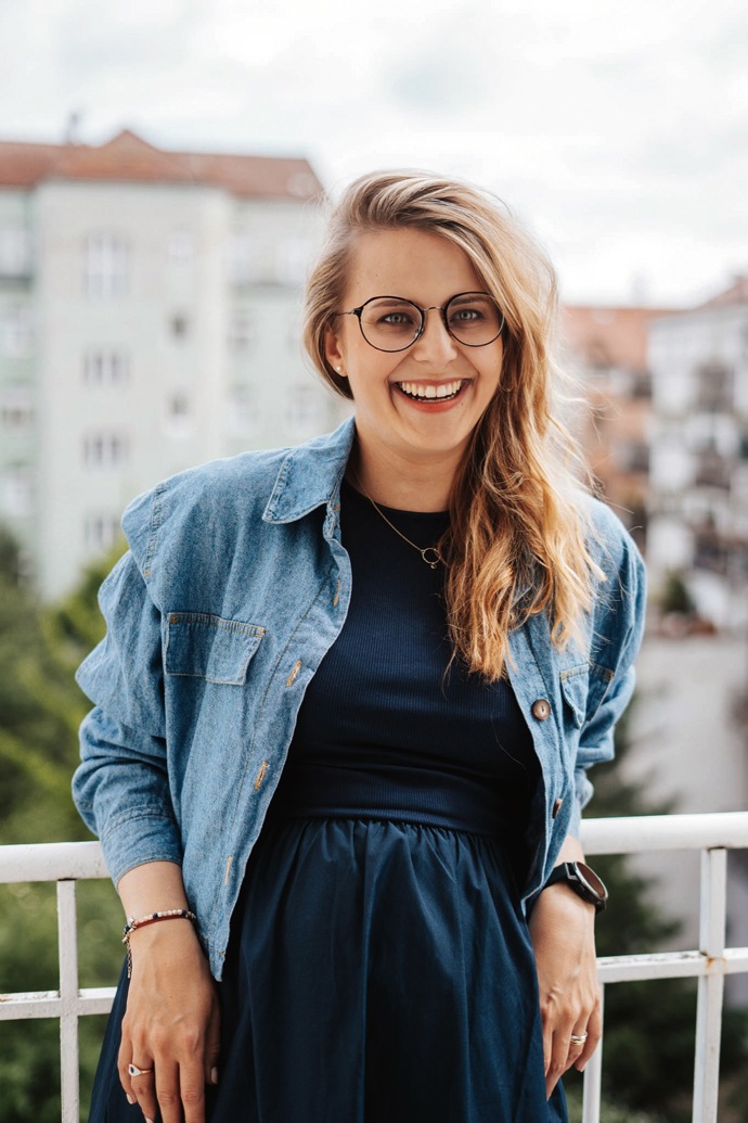 Roxana Táborská, psycholožka, psychoterapeutka, výzkumnice, která se zabývá prevencí sebevražd.
