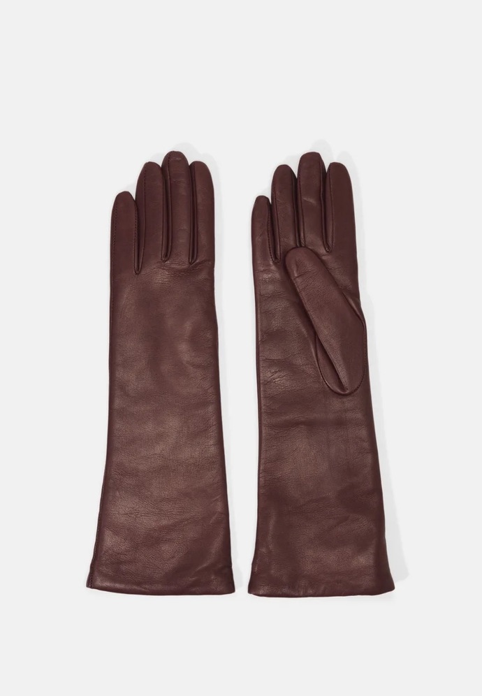 Kožené rukavice, Weekend Max Mara, 4200 Kč
Kožené rukavice, Weekend Max Mara, 4200 Kč